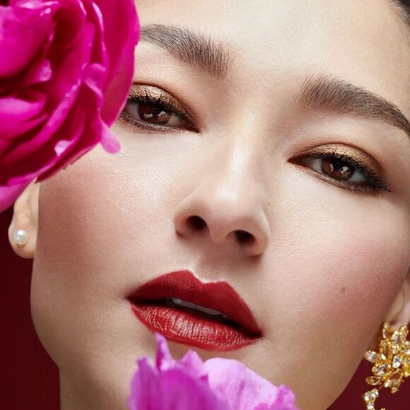 Bobbi Brown Lunar New Year Luxe Lipstick - Picture 4 of 8